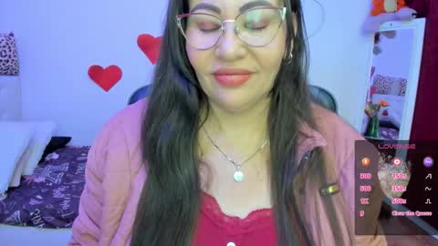 Snapshot of esmeralda_milf1 chatting on February 25, 2026, 8:40 pm esme online show from February 25, 2026, 8:40 pm