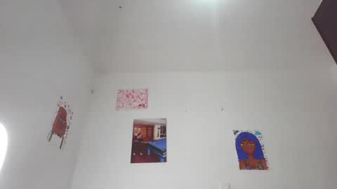 Snapshot of esmeralda_parck chatting on January 1, 2025, 5:44 pm Esmeralda parck online show from January 1, 2025, 5:44 pm