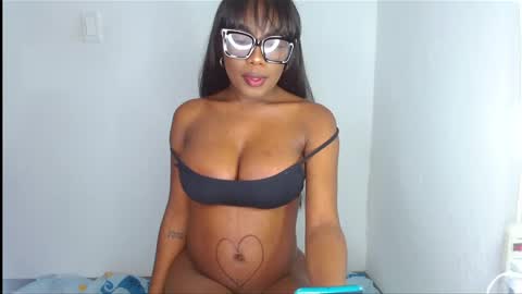 Snapshot of esmeralda_parck chatting on February 13, 2025, 2:52 pm Esmeralda parck online show from February 13, 2025, 2:52 pm