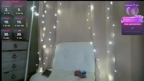 Snapshot of esoterickitten777 chatting on February 3, 2026, 6:22 am axe online show from February 3, 2026, 6:22 am