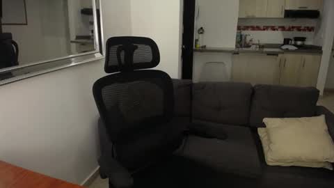 Juliana online show from February 13, 2026, 11:56 pm