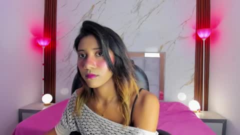 Snapshot of esperanzamora chatting on April 8, 2026, 11:54 am esperanzamora online show from April 8, 2026, 11:54 am
