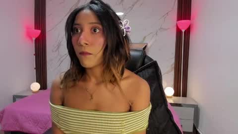Snapshot of esperanzamora chatting on April 20, 2026, 11:57 am esperanzamora online show from April 20, 2026, 11:57 am