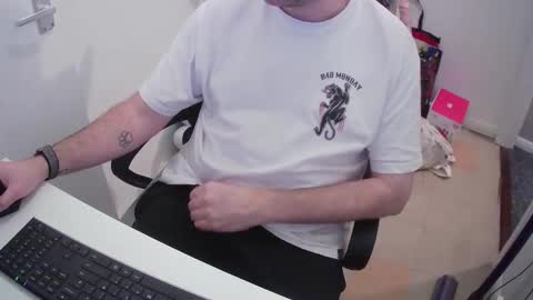 Morph online show from January 6, 2025, 9:43 pm