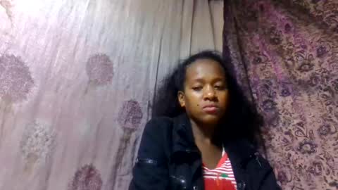 estancelee online show from July 18, 2026, 11:19 pm