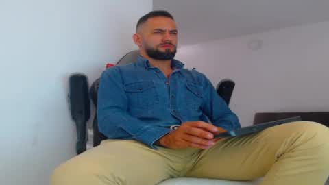 esteban online show from September 26, 2025, 3:38 pm