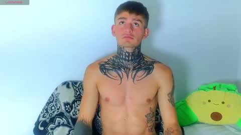 Esteban independent model online show from May 19, 2026, 1:56 am