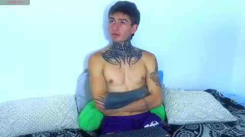 Esteban independent model online show from July 10, 2026, 4:31 pm