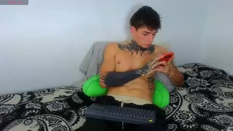 Esteban independent model online show from July 15, 2026, 8:14 pm