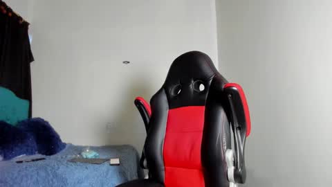 Snapshot of estebanlobo chatting on November 17, 2025, 9:31 pm estebanlobo online show from November 17, 2025, 9:31 pm