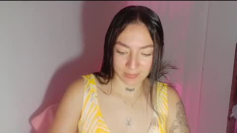 estefa1 online show from December 16, 2025, 6:57 pm