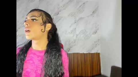 Snapshot of estefani_robles chatting on June 9, 2026, 11:27 pm estefani robles online show from June 9, 2026, 11:27 pm