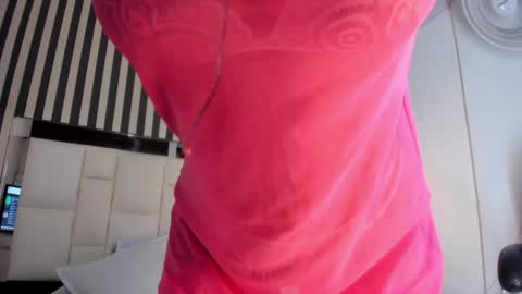 Snapshot of estefania__gomez chatting on February 2, 2025, 9:02 pm estefania__gomez online show from February 2, 2025, 9:02 pm