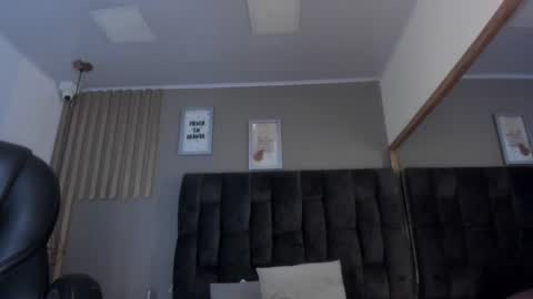 Snapshot of estefania__gomez chatting on February 28, 2025, 11:23 pm estefania__gomez online show from February 28, 2025, 11:23 pm