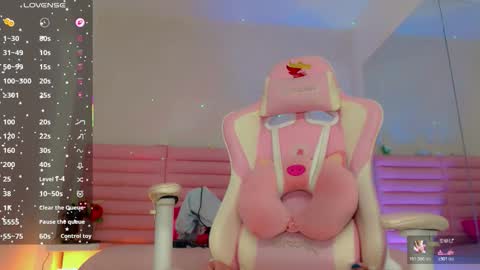 estefany_squirt online show from February 27, 2026, 5:51 am