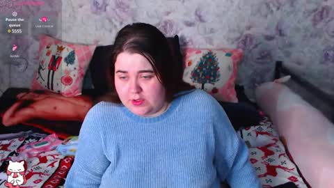 estelle_hicks online show from February 5, 2025, 6:15 pm