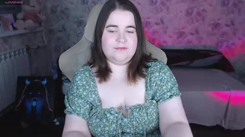 estelle_hicks online show from May 21, 2026, 7:32 pm