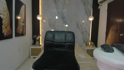 Estephany online show from December 17, 2024, 12:45 am