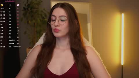 Snapshot of ester_hill chatting on February 26, 2026, 10:03 am Ester online show from February 26, 2026, 10:03 am