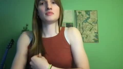 Esther Grey online show from January 28, 2025, 9:29 pm