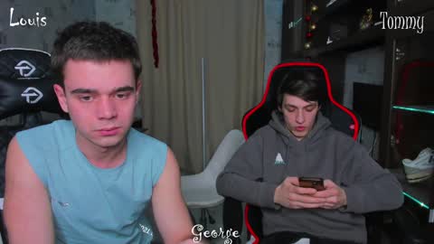 Snapshot of esthetics_boys chatting on January 7, 2025, 9:57 pm LOUIS online show from January 7, 2025, 9:57 pm