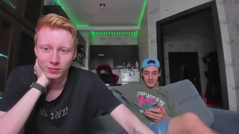 Snapshot of esthetics_boys chatting on September 11, 2025, 9:26 pm LOUIS online show from September 11, 2025, 9:26 pm