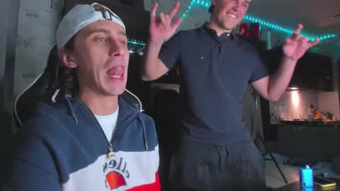 Snapshot of esthetics_boys chatting on September 29, 2025, 10:36 pm LOUIS online show from September 29, 2025, 10:36 pm