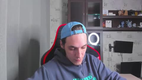 Snapshot of esthetics_boys chatting on October 29, 2025, 6:20 pm LOUIS online show from October 29, 2025, 6:20 pm