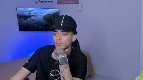 estivenvel online show from February 5, 2026, 1:27 pm