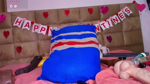 Snapshot of estrella_hanks_ chatting on February 8, 2025, 3:00 pm Estrella online show from February 8, 2025, 3:00 pm