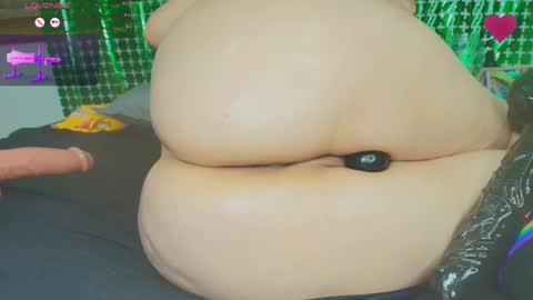 Snapshot of estrella_hanks_ chatting on March 12, 2025, 6:00 pm Estrella online show from March 12, 2025, 6:00 pm