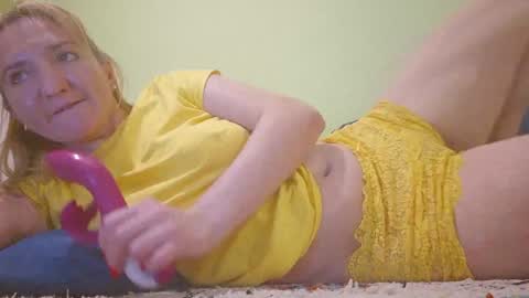 Snapshot of estrellawalters chatting on January 11, 2025, 1:53 pm estrellawalters online show from January 11, 2025, 1:53 pm