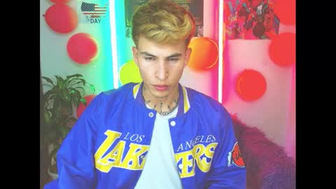 Snapshot of estrellita__jordan chatting on February 22, 2025, 7:01 am JORDAN online show from February 22, 2025, 7:01 am