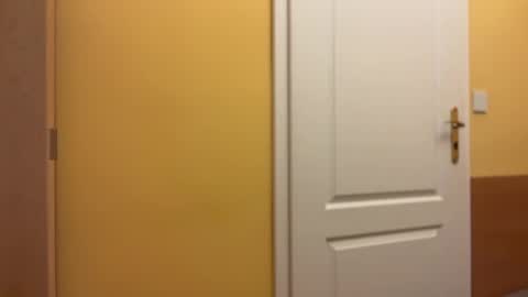 Snapshot of etat_on chatting on January 10, 2026, 12:23 am Tom online show from January 10, 2026, 12:23 am