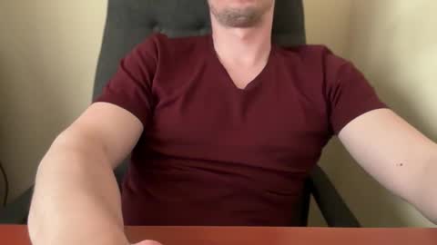 Tom online show from May 5, 2026, 5:21 pm