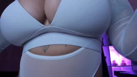 eternalmuse online show from January 13, 2026, 9:03 am