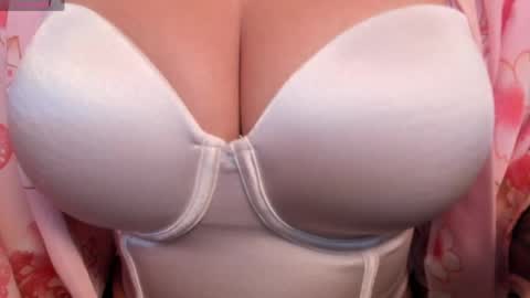 Snapshot of eternalmuse chatting on May 29, 2026, 9:07 am eternalmuse online show from May 29, 2026, 9:07 am