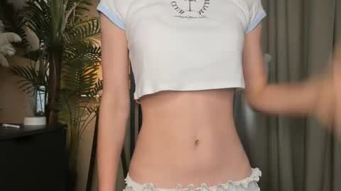 Snapshot of eternity_cuite chatting on July 8, 2026, 5:45 am Natalie online show from July 8, 2026, 5:45 am