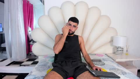 Snapshot of ethan__walker chatting on February 2, 2025, 11:51 am Ethan online show from February 2, 2025, 11:51 am