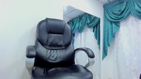 Snapshot of ethan_boy_ chatting on December 10, 2024, 11:40 pm Ethan online show from December 10, 2024, 11:40 pm