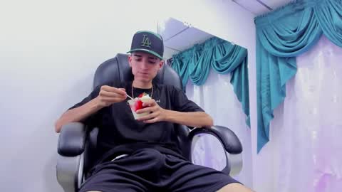 Ethan online show from December 12, 2024, 9:04 pm