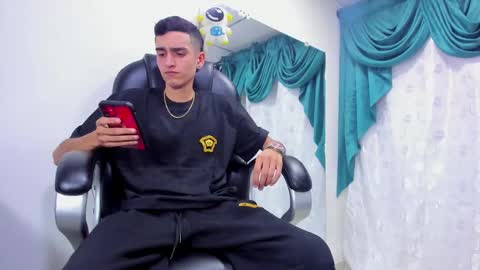 Snapshot of ethan_boy_ chatting on February 14, 2025, 1:23 am Ethan online show from February 14, 2025, 1:23 am