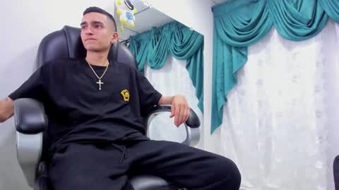 Snapshot of ethan_boy_ chatting on February 18, 2025, 12:15 am Ethan online show from February 18, 2025, 12:15 am