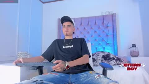 Snapshot of ethan_boy_ chatting on November 29, 2025, 9:40 pm Ethan online show from November 29, 2025, 9:40 pm