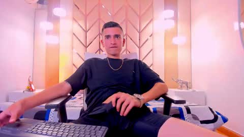 Snapshot of ethan_boy_ chatting on February 6, 2026, 8:56 pm Ethan online show from February 6, 2026, 8:56 pm