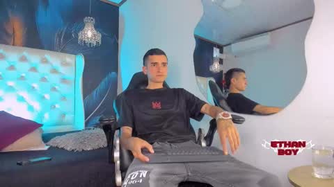 Snapshot of ethan_boy_ chatting on February 10, 2026, 8:13 pm Ethan online show from February 10, 2026, 8:13 pm