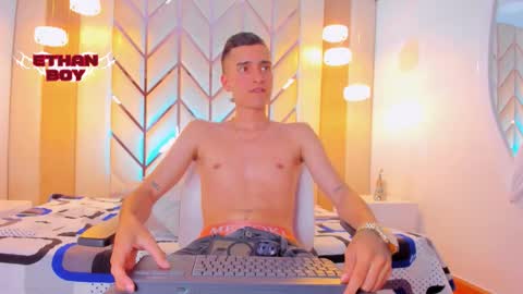 Snapshot of ethan_boy_ chatting on February 16, 2026, 9:22 pm Ethan online show from February 16, 2026, 9:22 pm