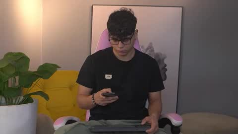 ethan_occonor online show from November 8, 2025, 12:27 pm