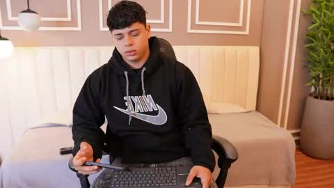 ethan_occonor online show from May 12, 2026, 12:57 pm