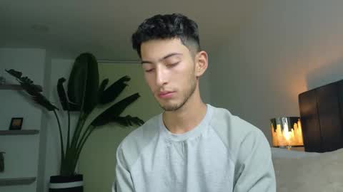 Joan online show from December 5, 2025, 5:27 am